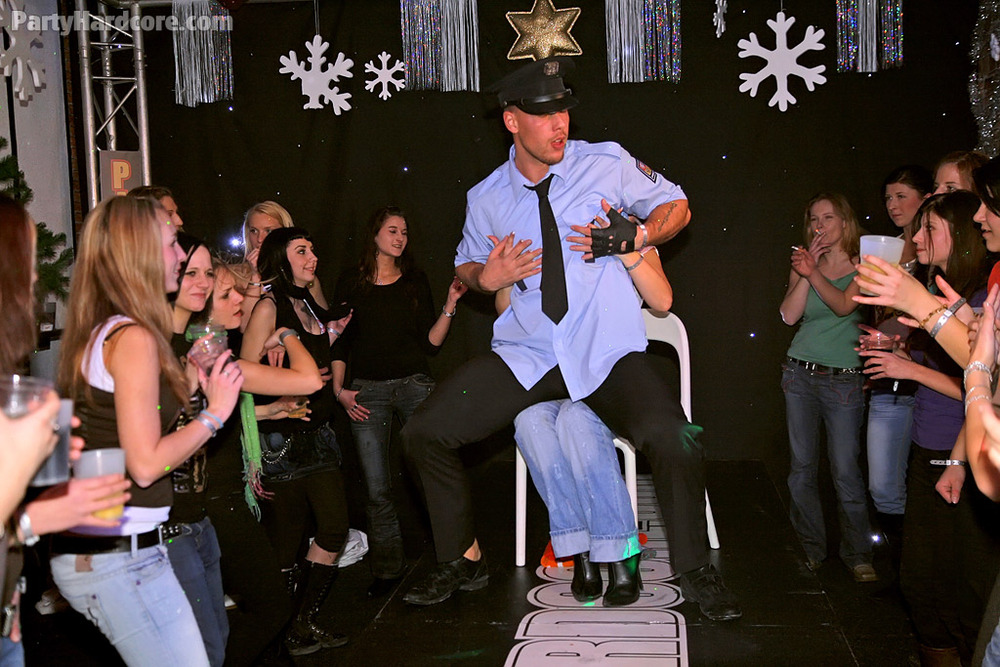 Willing drunk girls 00