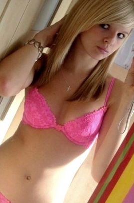Pictures of amateur girlfriends