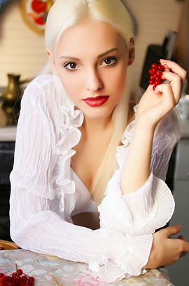 Kira W