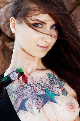 Sexy Tattooed Teen Ida Fingers Herself