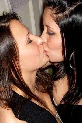 Wild Amateur Lesbos